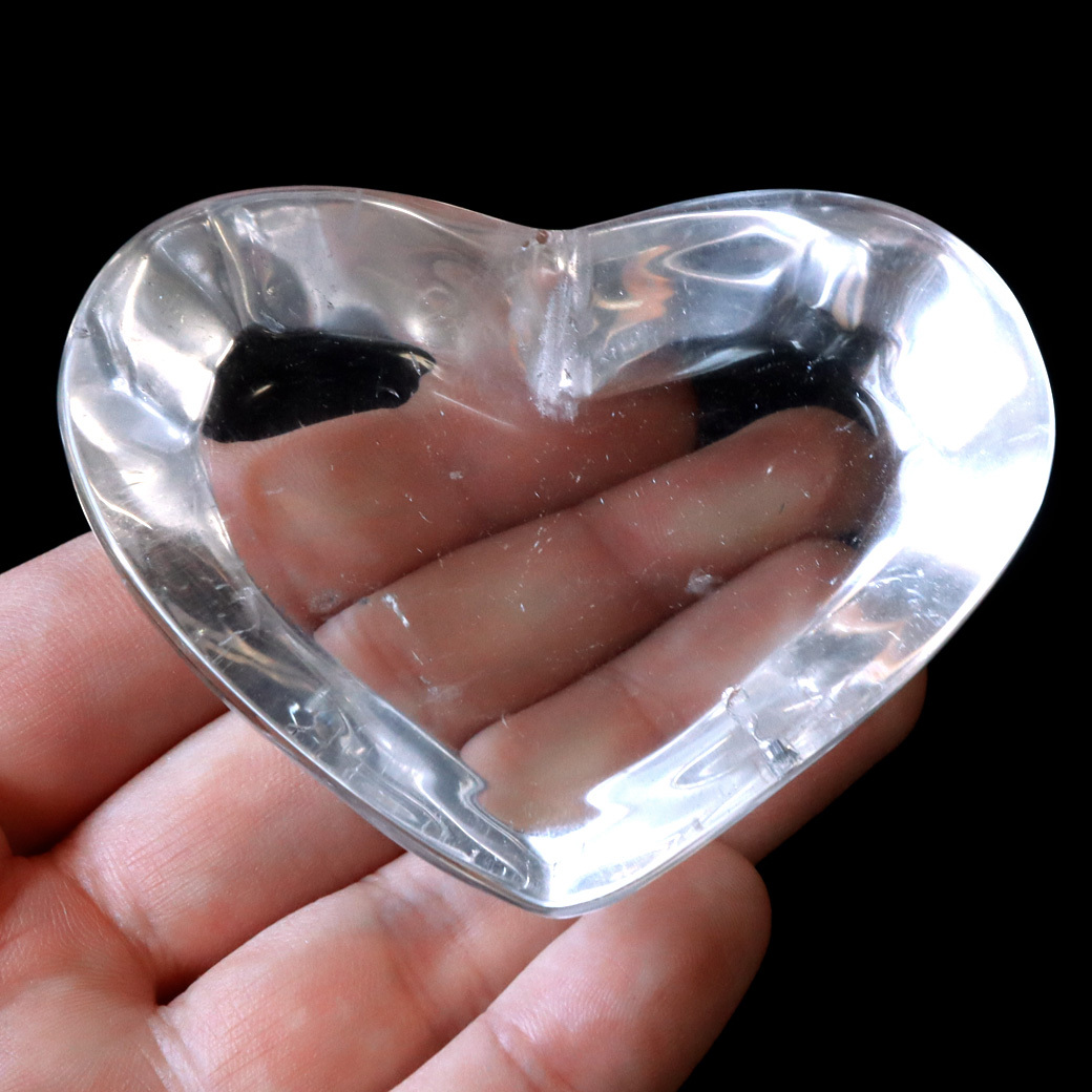水晶 お皿 浄化皿 受け皿 ハート型 121g プレート クリスタルクォーツ ブラジル産 癒し ヒーリング 浄化 天然石 パワーストーン 4月 誕生石_画像1
