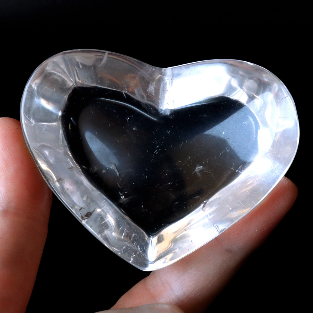 水晶 お皿 浄化皿 受け皿 ハート型 121g プレート クリスタルクォーツ ブラジル産 癒し ヒーリング 浄化 天然石 パワーストーン 4月 誕生石_画像3