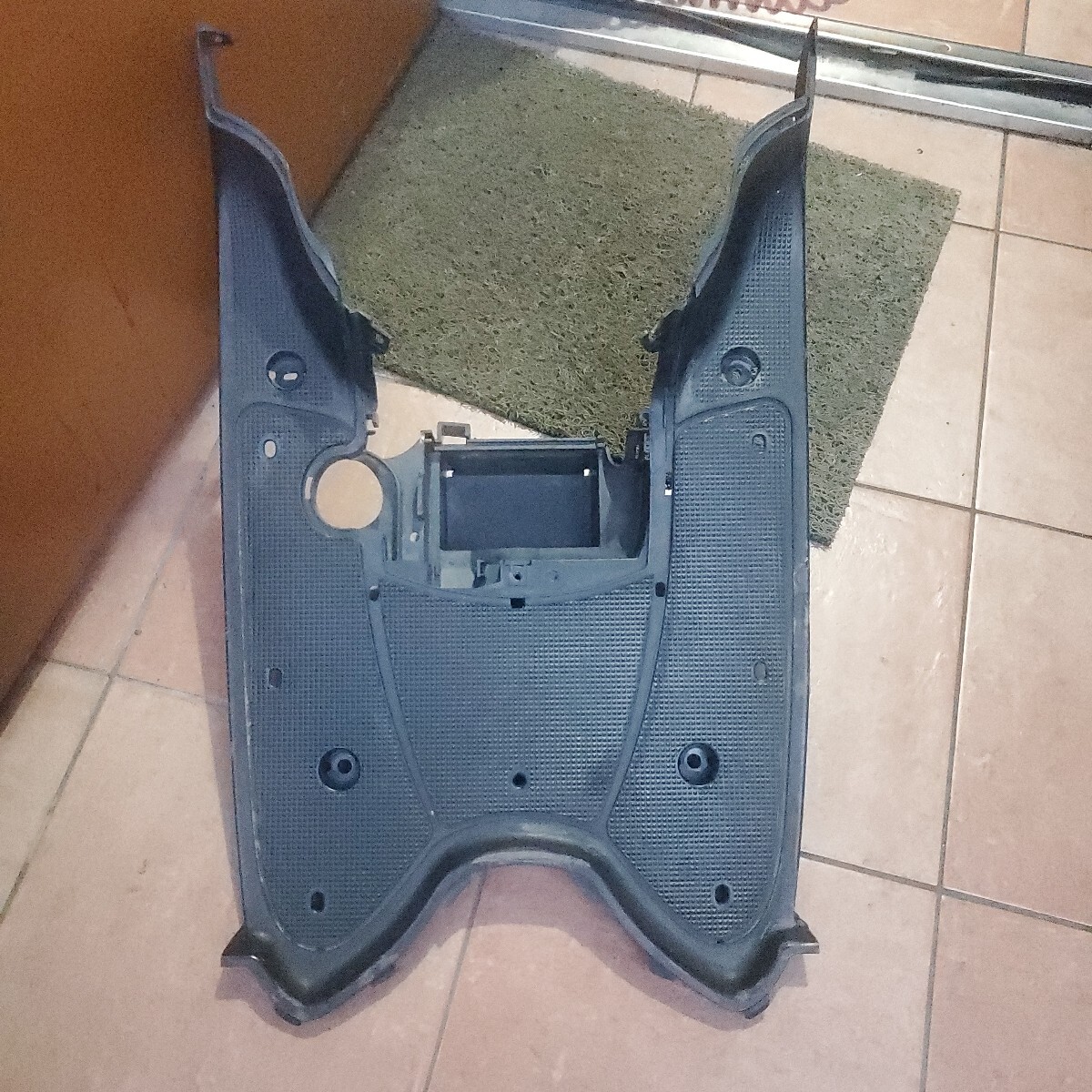 YAMAHA　リモコンビーノ　SA37J　　 ステップボード_画像1