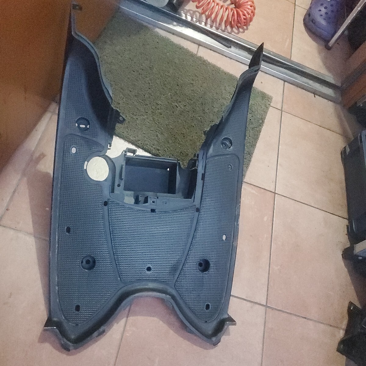 YAMAHA　リモコンビーノ　SA37J　　 ステップボード_画像2