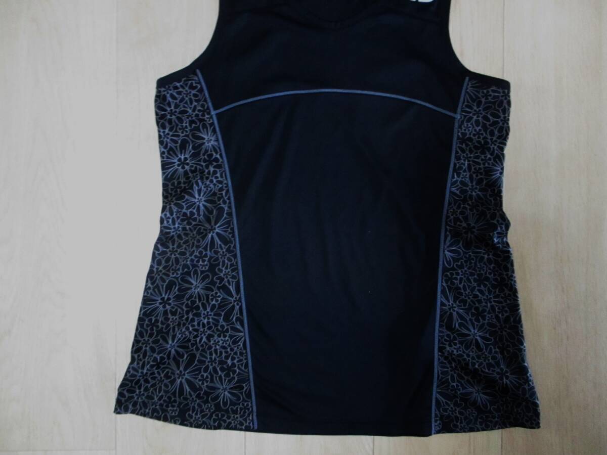 ニューバランス?お花柄かわいいAラインタンク?サイズM