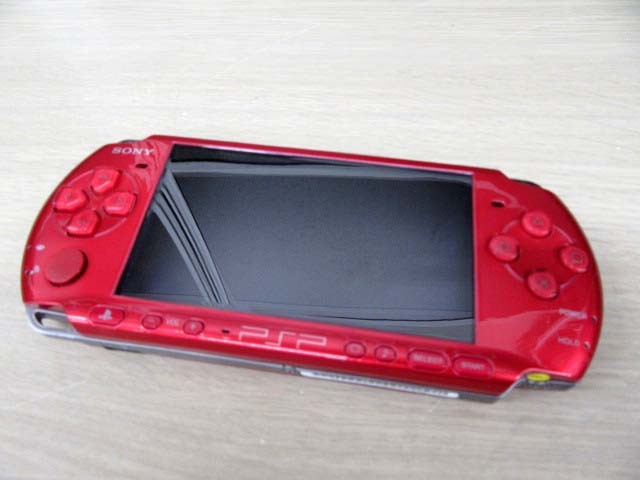 ジャンク扱い ソニー PSP-3000 ラディアント?レッド バッテリーパックなし メモリースティック付屬 起動確認済み 現(xiàn)狀品 苫小牧西店