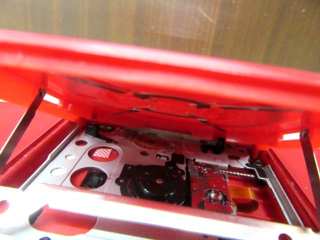 ジャンク扱い ソニー PSP-3000 ラディアント?レッド バッテリーパックなし メモリースティック付屬 起動確認済み 現(xiàn)狀品 苫小牧西店