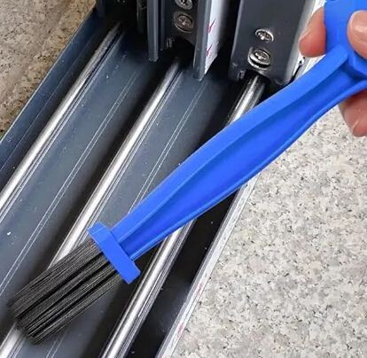 チェーン ブラシ 三面 バイク 自転車 ロードバイク クリーニング 洗車ブラシ 洗車グッズ 洗車用品 チェーンクリーナー すきまブラシ_画像4