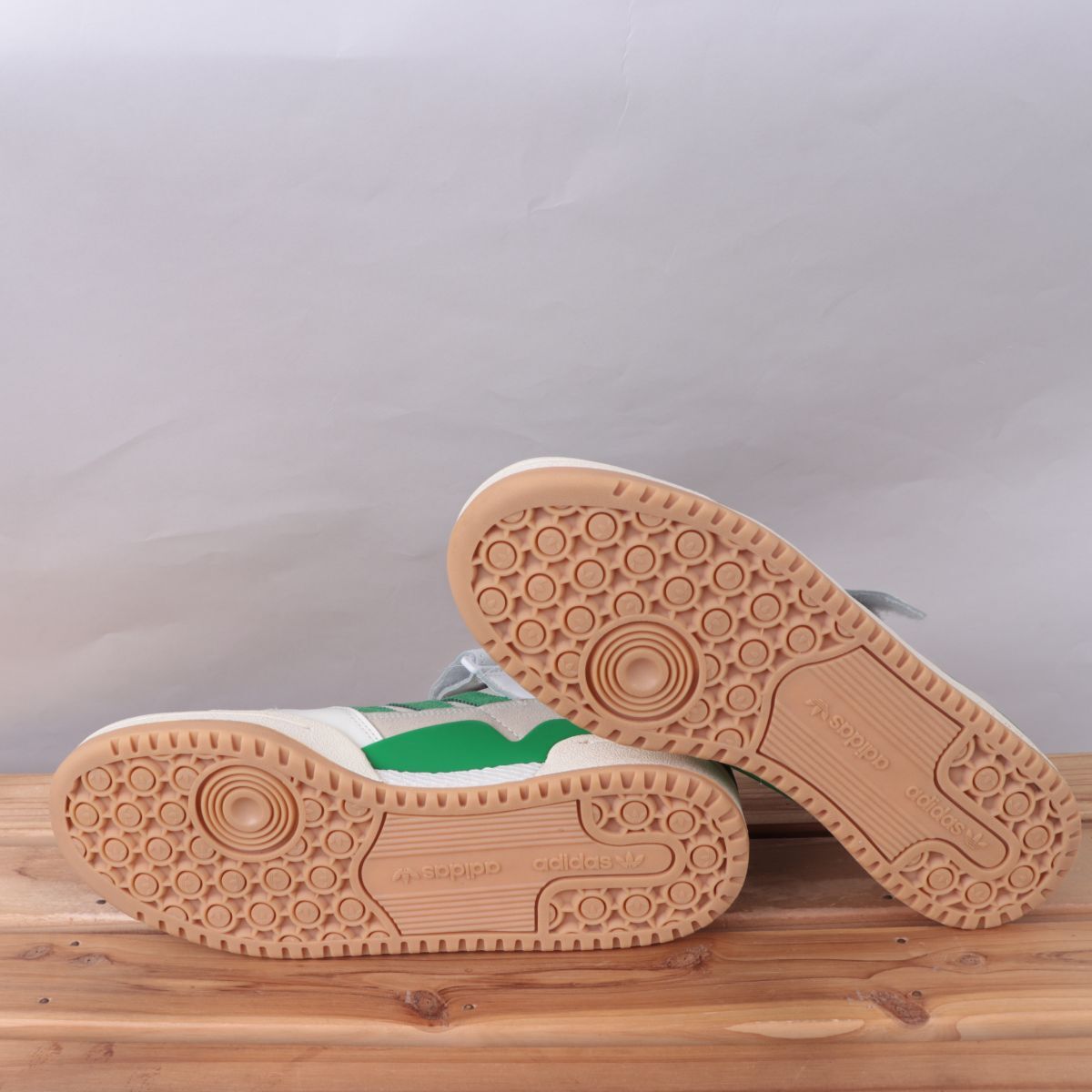 z1338 アディダス フォーラム84 ロー US8 1/2 26.5cm/白 ホワイト ライトグレー 黒 緑 adidas Forum 84 Low メンズ スニーカー 中古_画像7