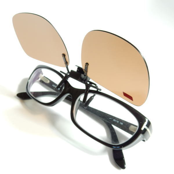 Coleman пристегивающийся фартук поляризованный свет солнцезащитные очки одним движением оборудован pick up ( откидной ) тип polarized CL03-2.. Coleman пристегивающийся фартук поляризованный свет солнцезащитные очки одним движением оборудован pick up ( откидной ) тип polarized CL03-2..