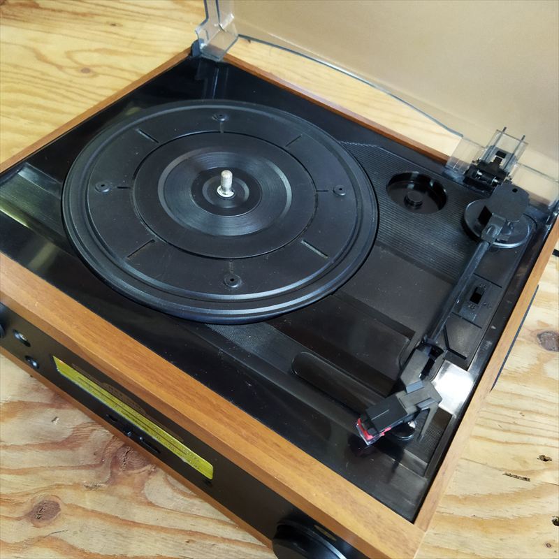 一体型【レコードプレーヤー】KF0801-7　ラジオ　ターンテーブル_画像1