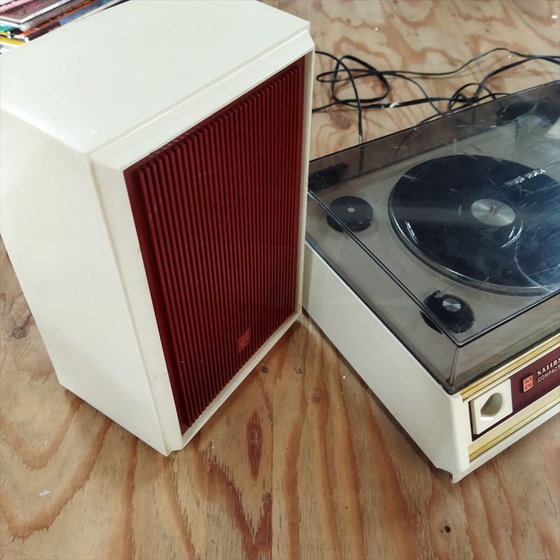 レトロ　レコードプレーヤー　KF0809-4　レトロ　アンティーク　動作確認済み　National　ターンテーブル_画像2