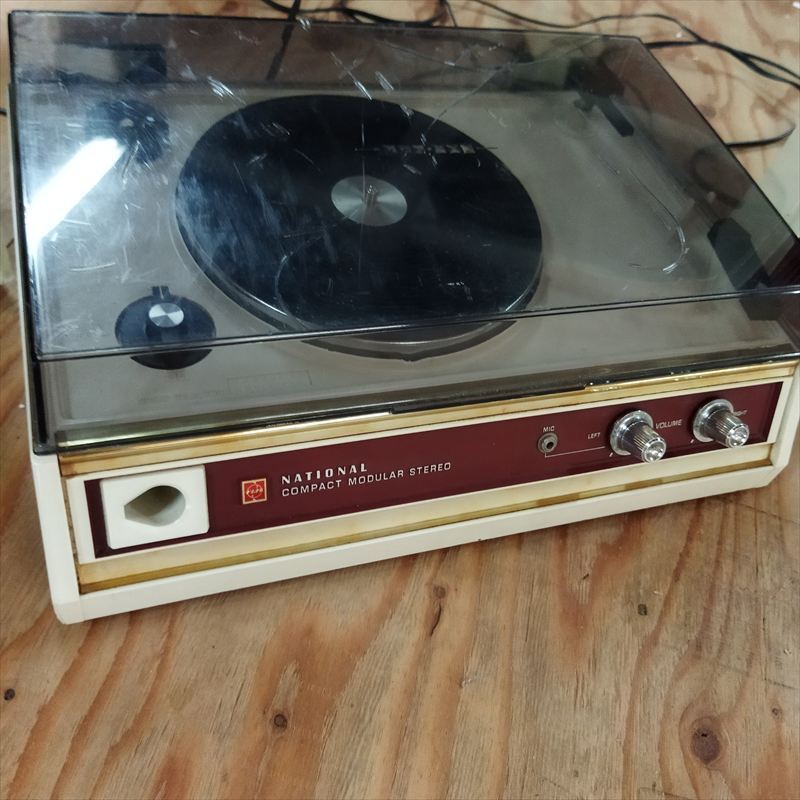 レトロ　レコードプレーヤー　KF0809-4　レトロ　アンティーク　動作確認済み　National　ターンテーブル_画像3