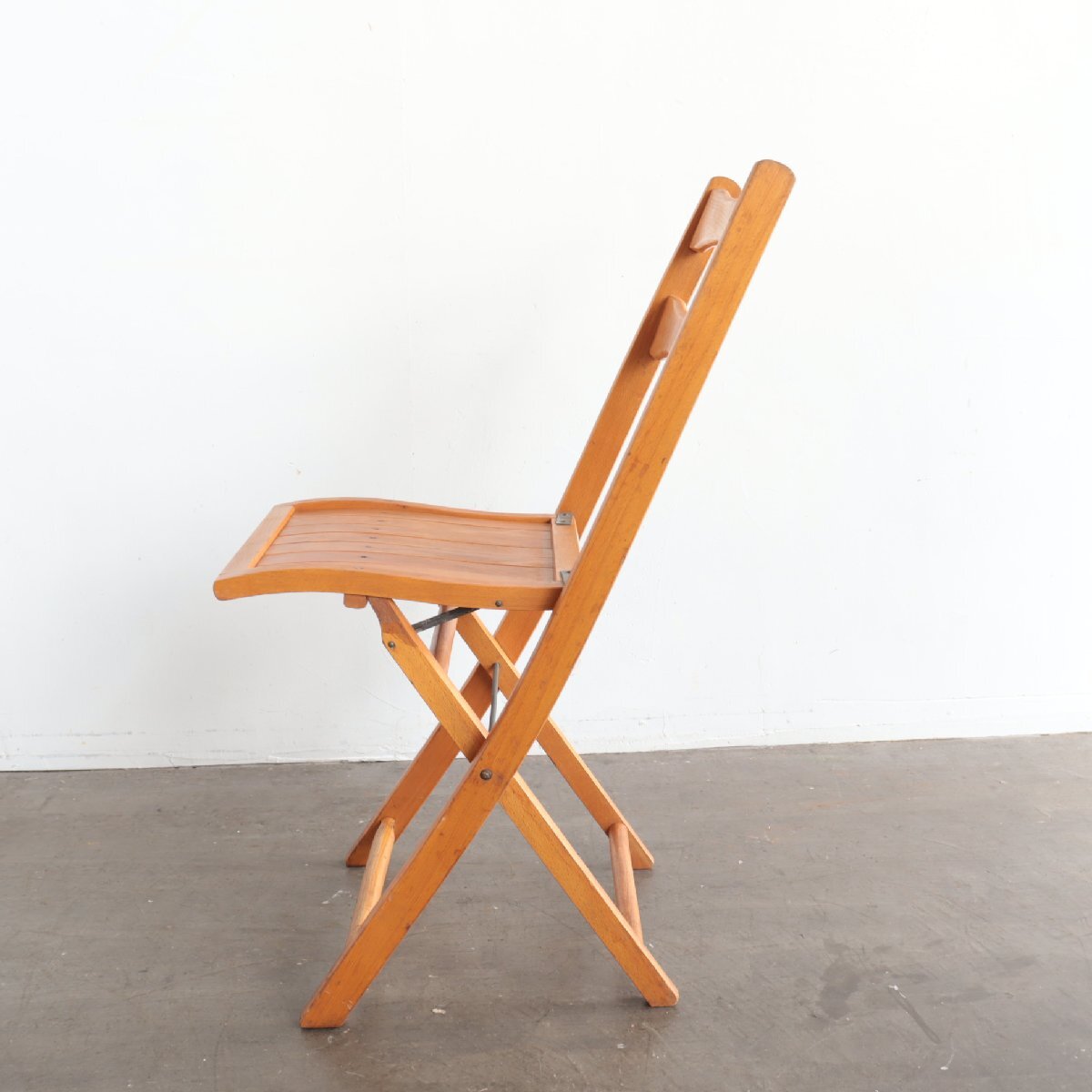 ヴィンテージ フォールディングチェア／折りたたみチェア アメリカ製 ヴィンテージ 木製 フォールディングチェア アメリカ