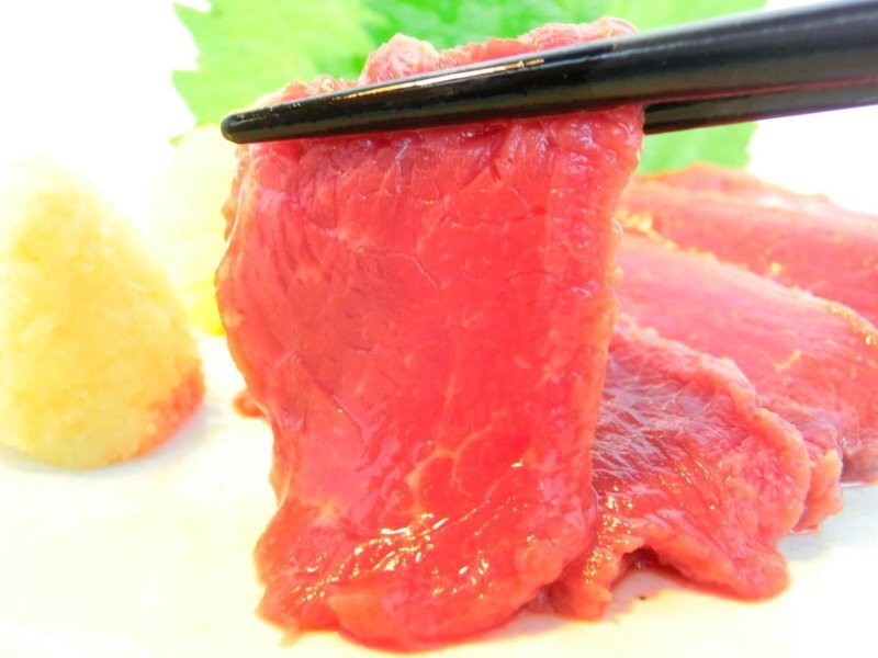 【Max】個(gè)食パック 馬刺し 赤身 (50g×10パック入り) 生食用 たっぷり500g ばさし 馬肉