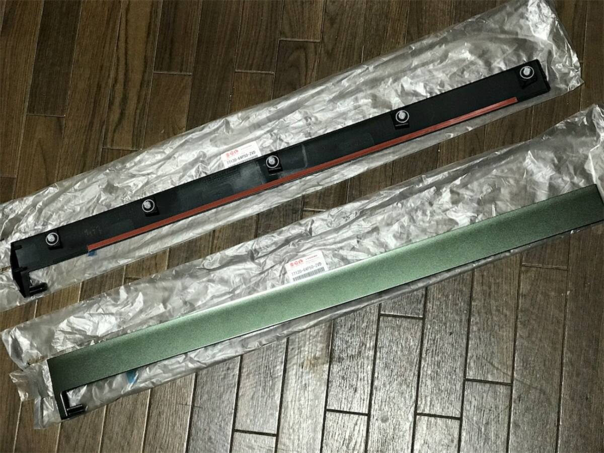 スズキ 純正品新品！ エブリイ DA17 スライドドアガーニッシュ ドアセンターレール 左右セット カーキ SUZUKI・2171_画像1