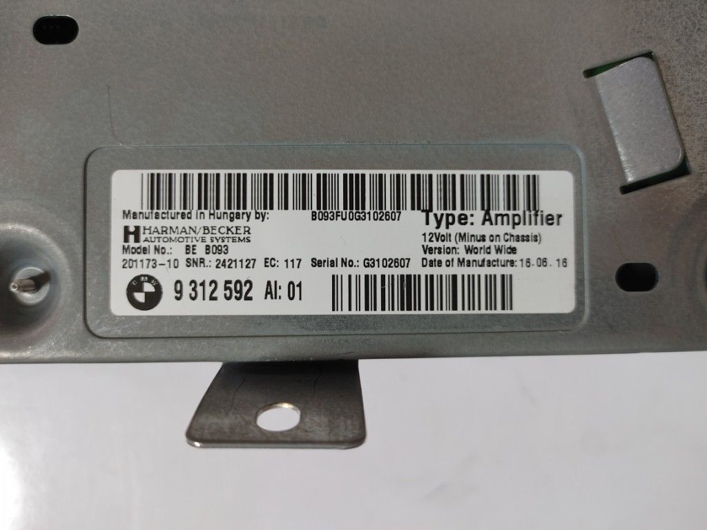 BMW 5シリーズ F10 LCI アンプ Hifi システム HARMAN/BECKER Amplifier 9312592 動作OK　y276_画像2