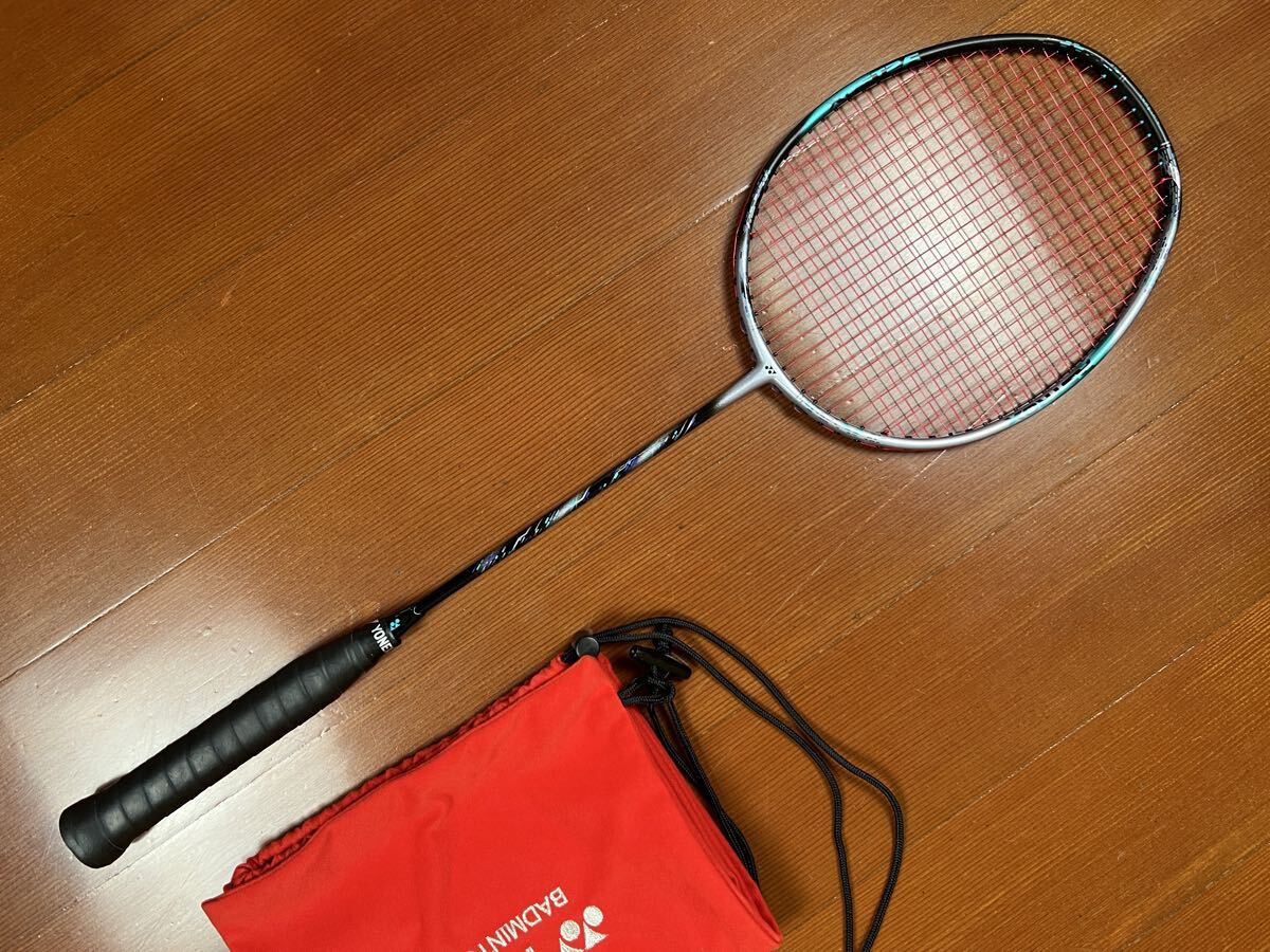 ヨネックス アストロクス88Sプロ 4UG5 元グリなし フレームヒビ無 美品 美品 YONEX ASTROX 88s PRO アストロクス バドミントンラケット