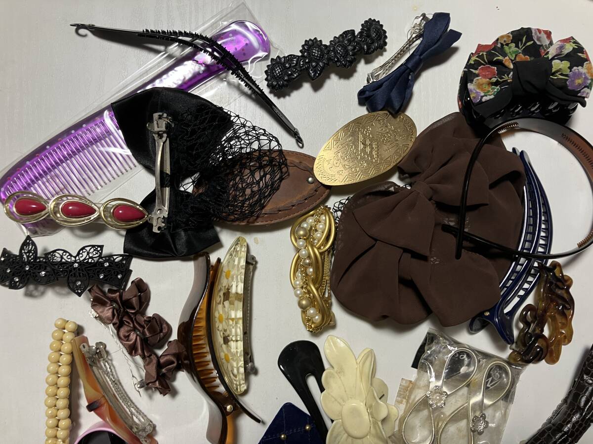 髪飾り　ヘアバンド　大量　まとめ　ヘアゴム　シュシュ　ヘアピン_画像4