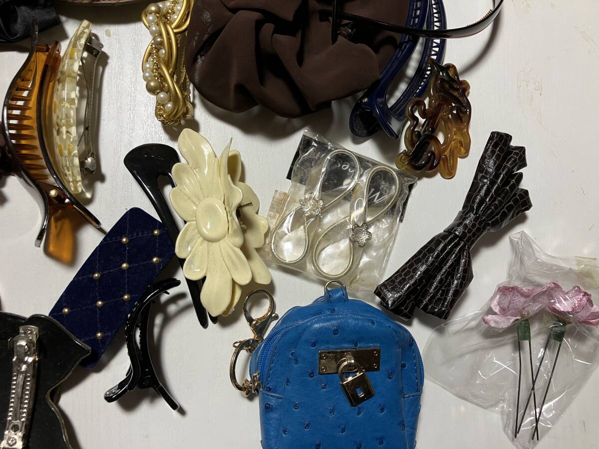 髪飾り　ヘアバンド　大量　まとめ　ヘアゴム　シュシュ　ヘアピン_画像2