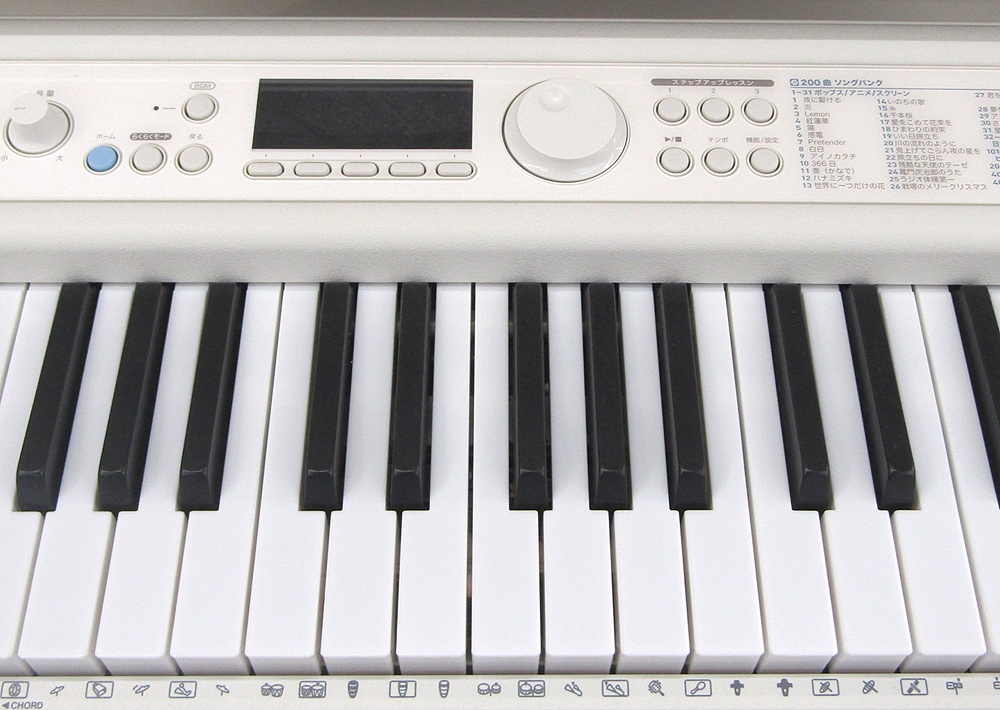 Casio カシオ LK-520 61鍵盤 光ナビゲーションキーボード カシオトーン