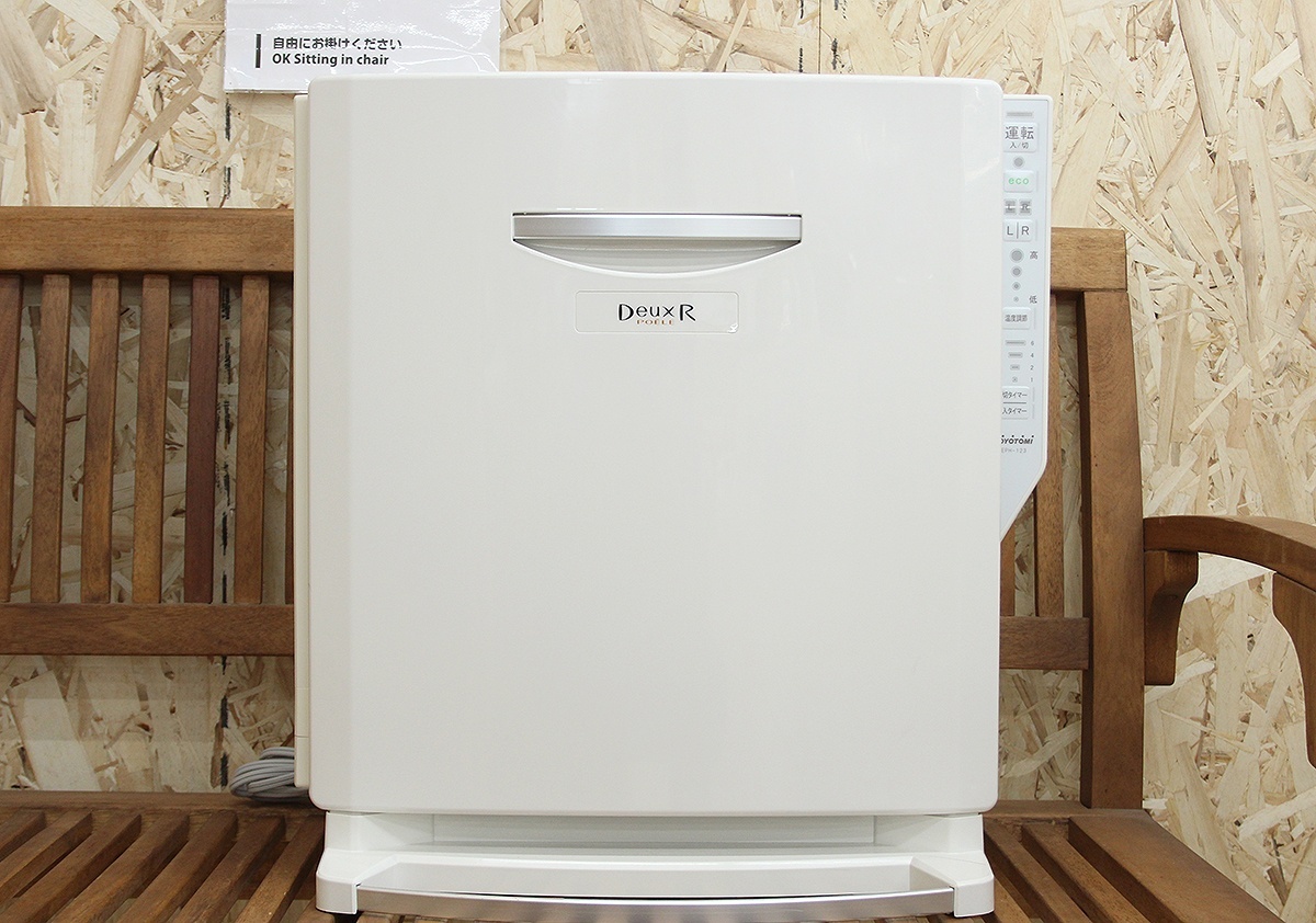 美品 トヨトミ 遠赤外線 パネルヒーター DeuxR POELE EPH-122 ○TOYOTOMI 電気パネルヒーター[DeuxR POELE] EPH-122