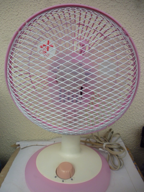 ( АО ) маленький Izumi . контейнер Mini вентилятор KLF-1855 работа Junk ( АО ) маленький Izumi . контейнер Mini вентилятор KLF-1855 работа Junk