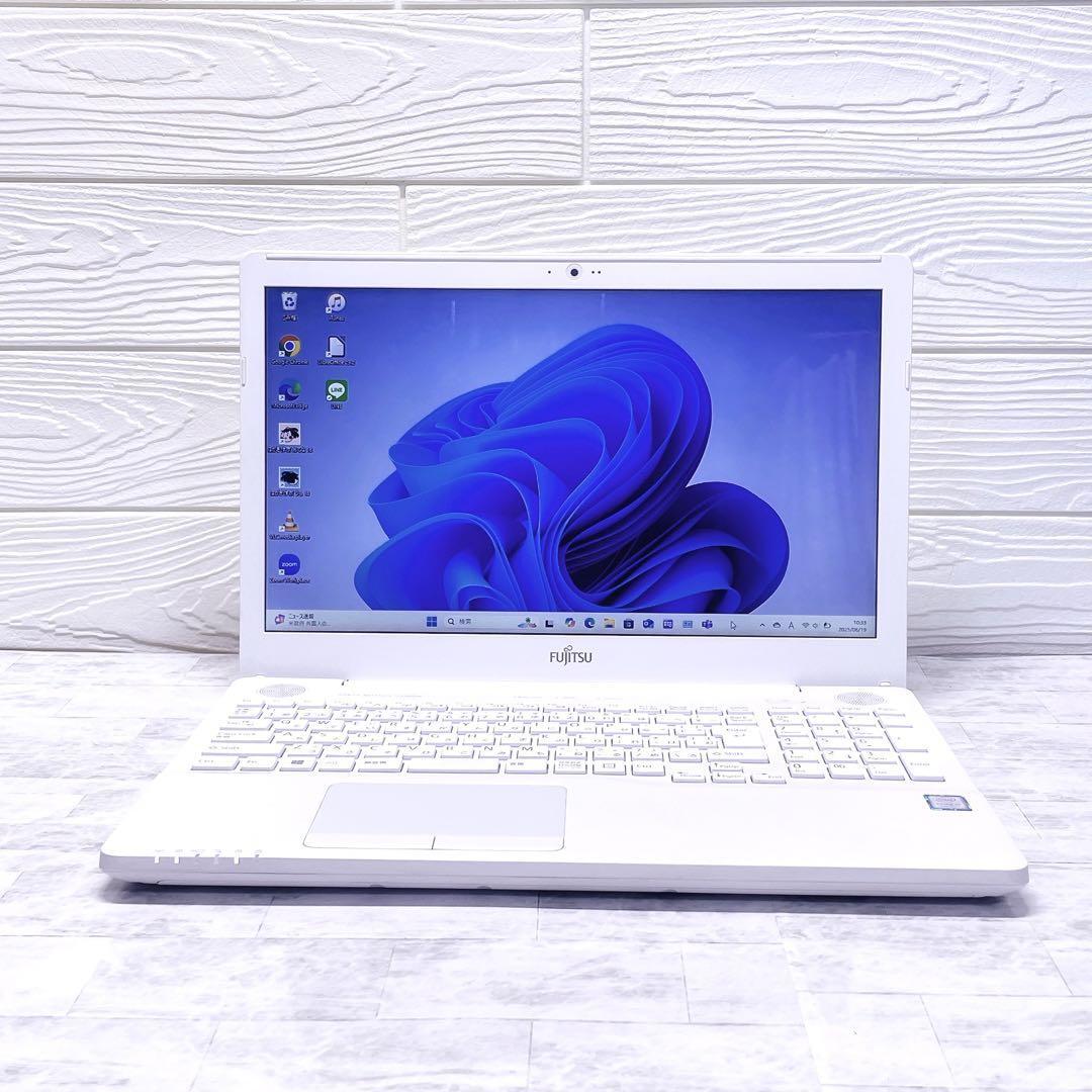 副業や在宅ワークに✨Corei7✨爆速SSD✨Win11カメラ付ノートパソコン 副業や在宅ワークに✨爆速SSD✨Corei7✨Win11✨カメラ付ノート