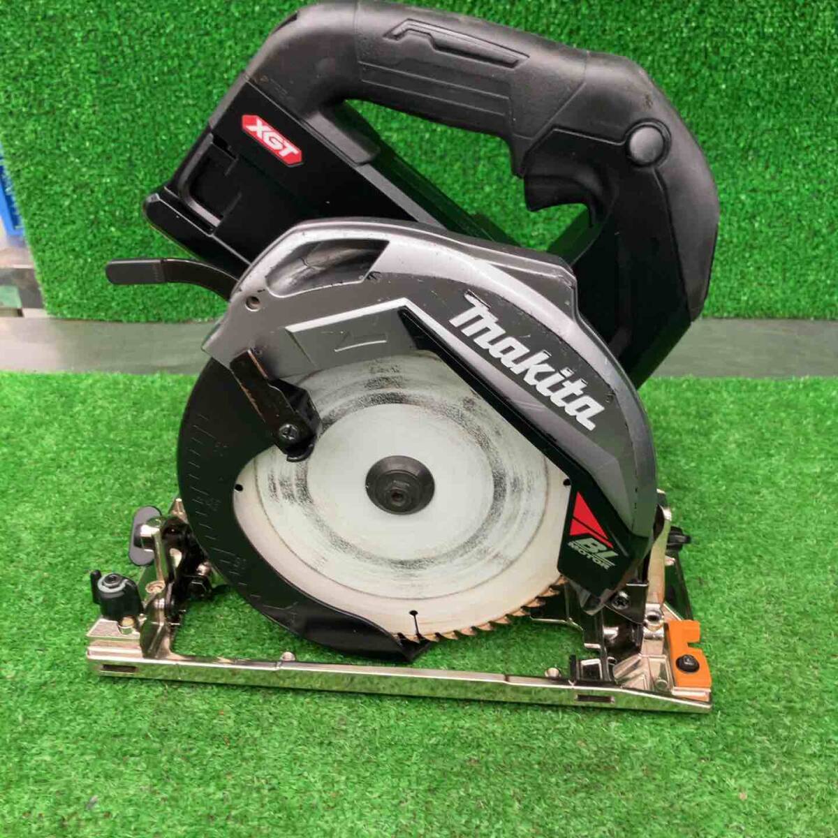 ★マキタ(makita) コードレス丸のこ HS001GRDXB