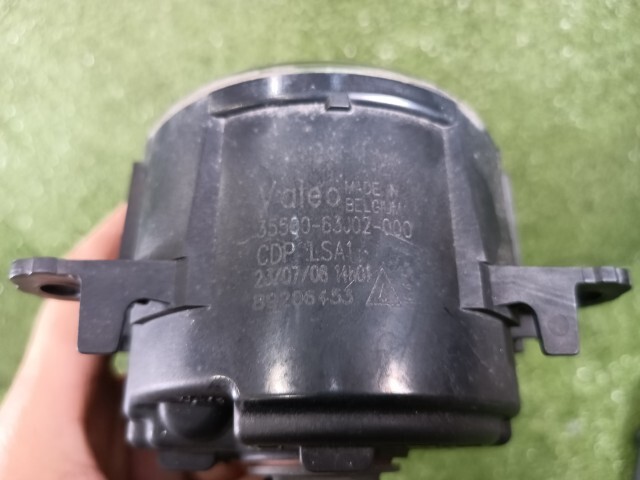 スイフト DBA-ZC71S 左フォグランプ Valeo 35500-63J02-000 35500-63J02_画像4