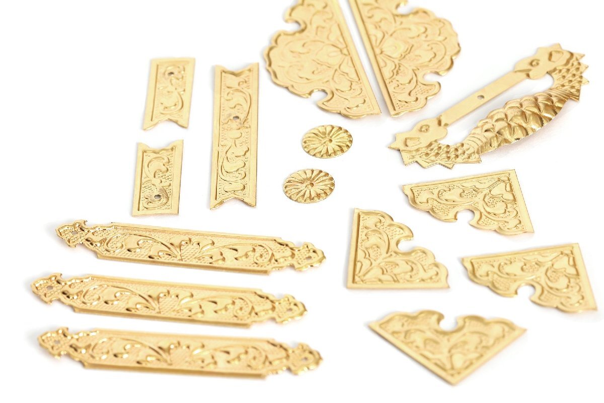 神棚 神具 錺金具 真鍮製 扉金具 一式 調度品 袖付 中神明 大神明 大々神明 に_画像2