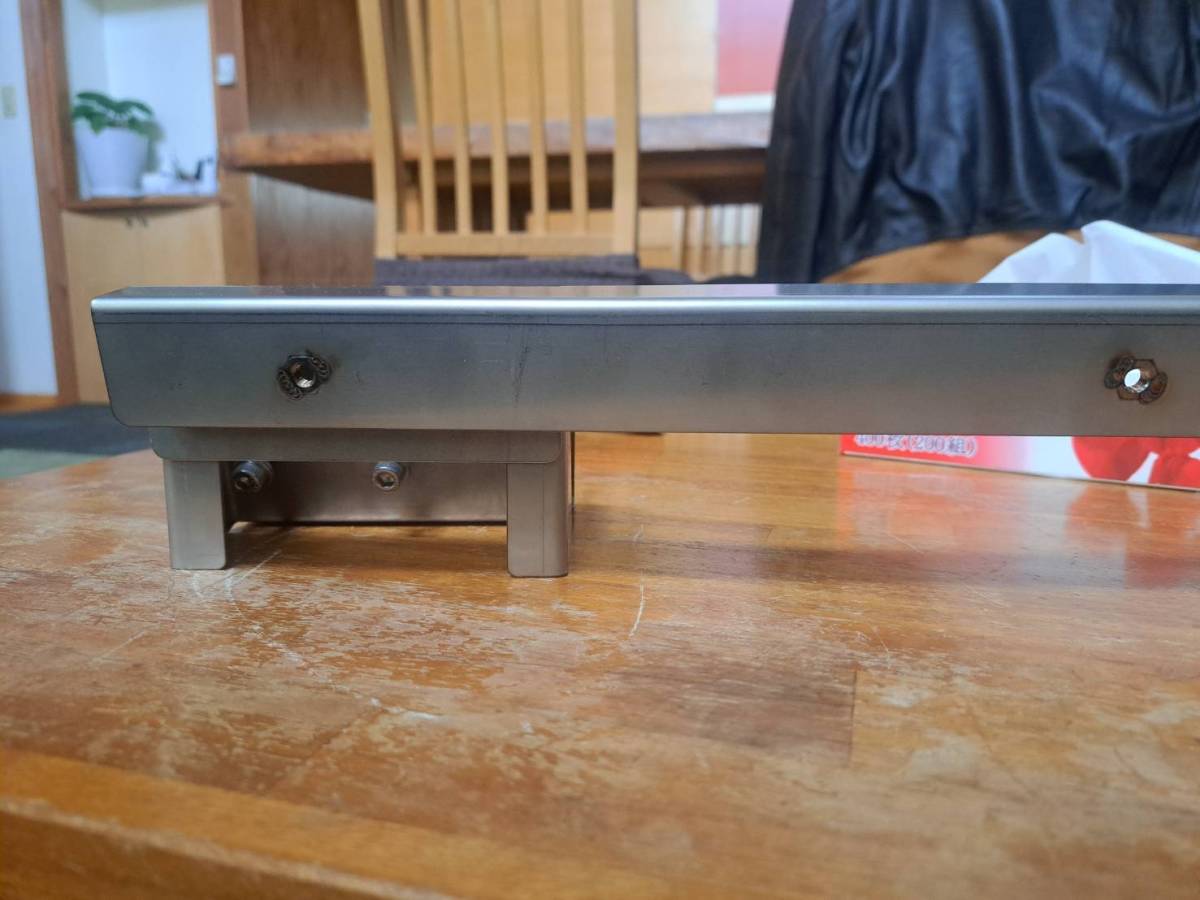 ND Roadster номерная табличка левая сторона офсет крепление, опора