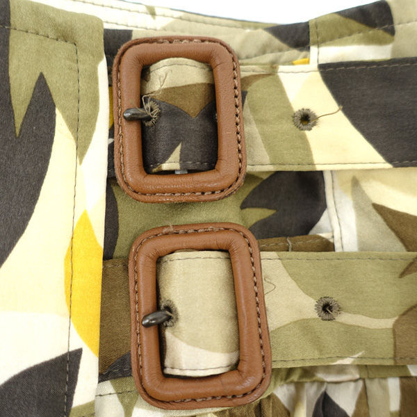 ★ バーバリー フレアスカート 巻きスカート 葉っぱ柄 落ち葉柄 カーキ サイズ38 FXD22-452-72 (0220460041)