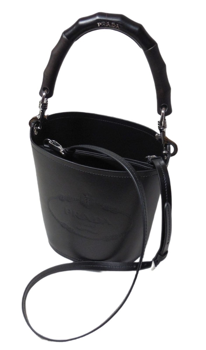 プラダ タンブール ウッドハンドル レザーバケットバッグ ブラック 1BE048_2AIX_F0002_V_5OL PRADA