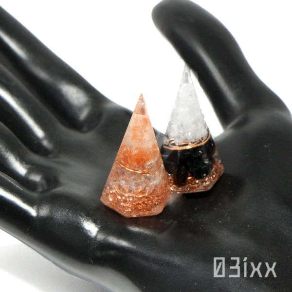 【送料無料・即決】盛塩 オルゴナイト 六角錐ミニ 2点セット 水晶 黒水晶 強力浄化 インテリア_画像7