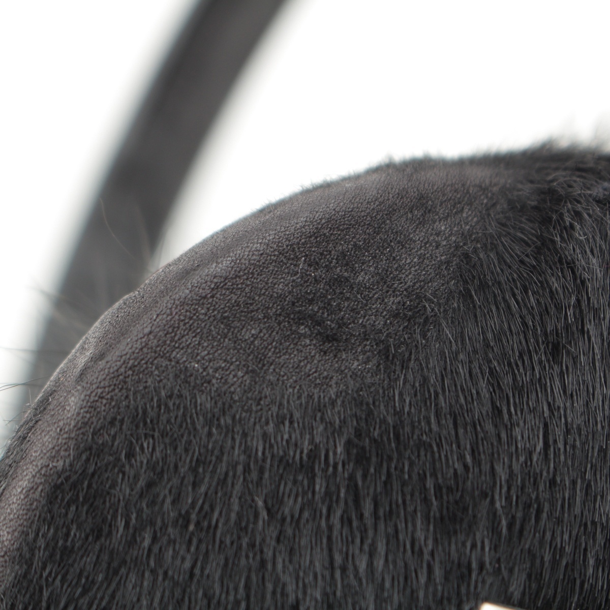 シャネル スポーツライン ハラコ ココマーク イヤーマフ ブラック【中古】