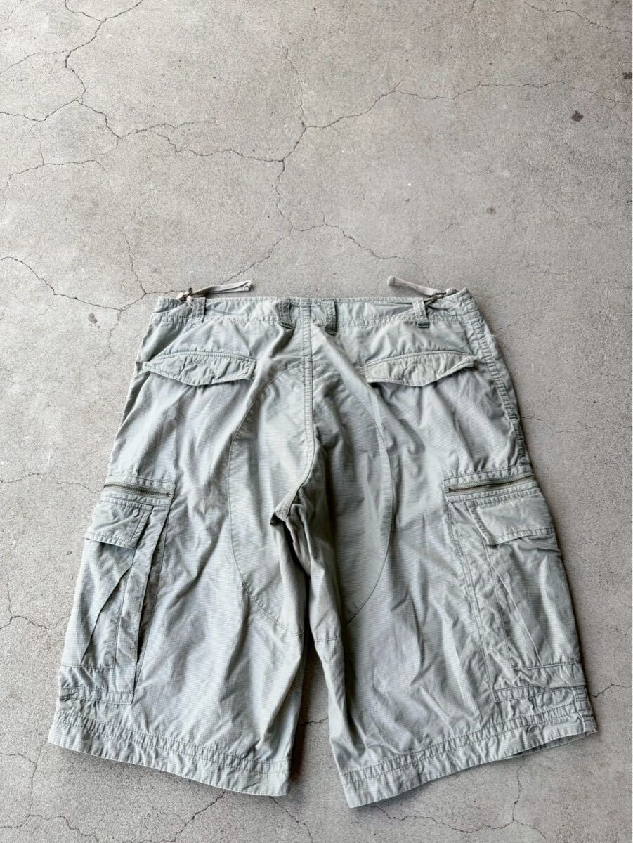 FRENCH CONNECTION ARCHIVE OVERSIZED CARGO SHORTS_画像2