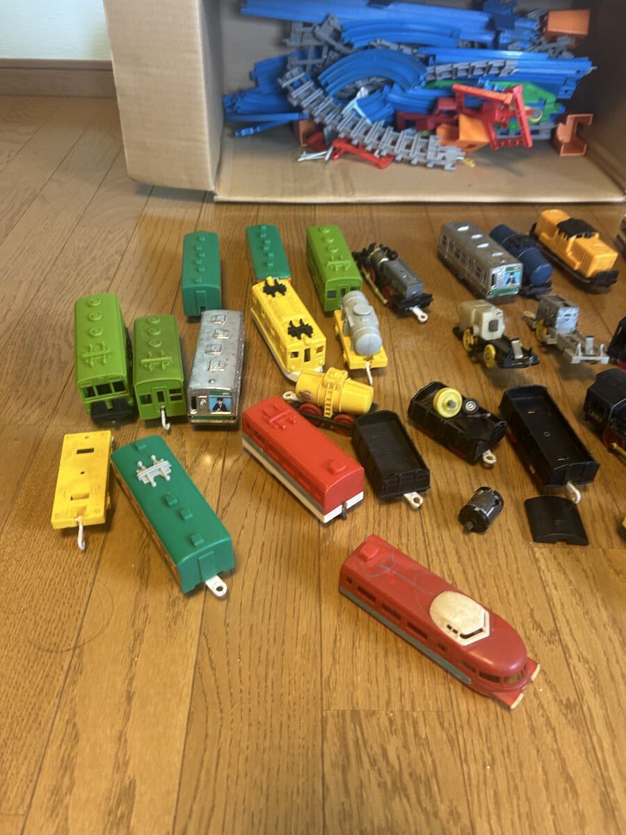  Plarail в это время было использовано ценный античный Junk 