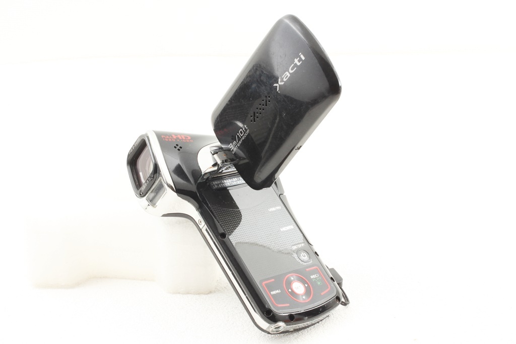 美品◆SANYO サンヨー Xacti DMX-CA100◆ビデオカメラ/A5304