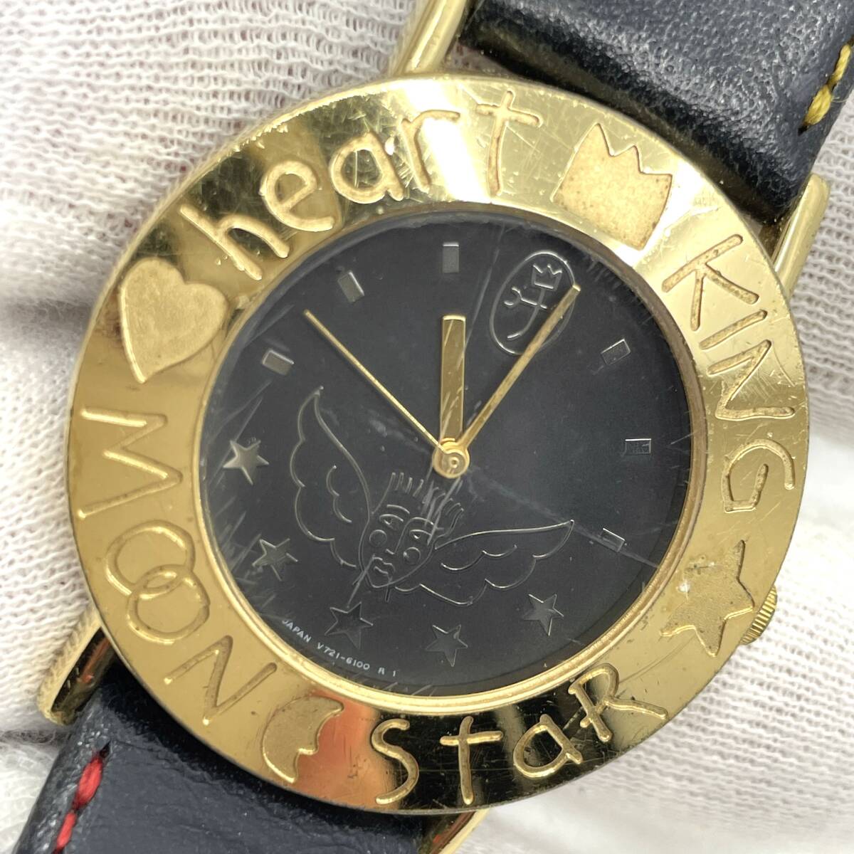 【動作未確認】CASTEL BAJAC カステルバジャック クォーツ 腕時計 黒文字盤 3針 ラウンド ケースゴールド レザーベルト V721-6070_画像9