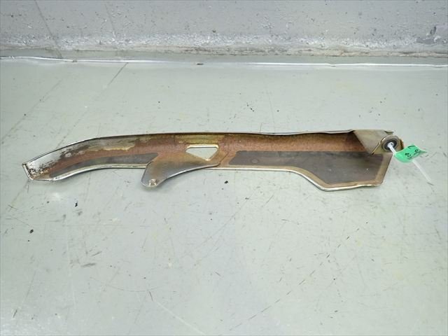 β250801-2 ヤマハ SR400 RH01J (H19年式) 始動動画有 純正 チェーンカバー チェーンケース 破損無し！凹み有！_画像5