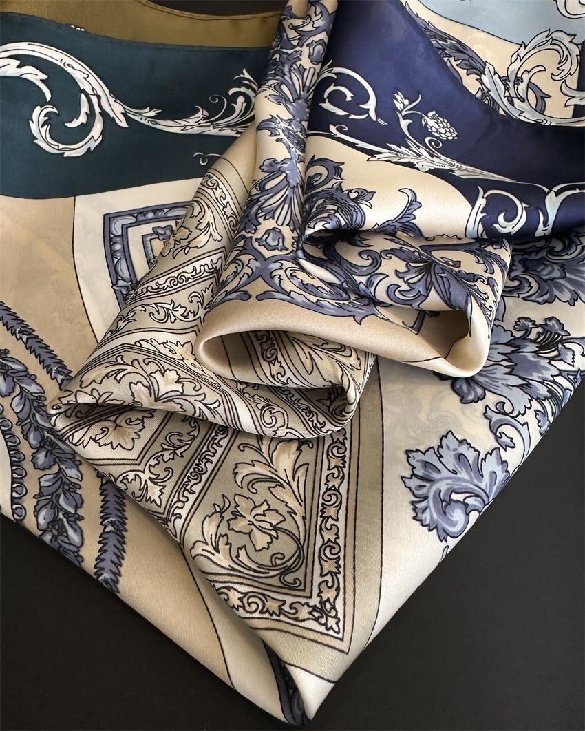 【新品未開封】シルクタッチ スカーフ ショール ストール レトロエスニック柄 70㎝ 大判 シミュレーション_画像5