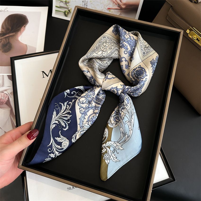 【新品未開封】シルクタッチ スカーフ ショール ストール レトロエスニック柄 70㎝ 大判 シミュレーション_画像4