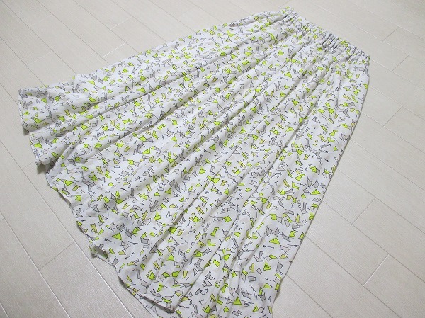 組曲*KUMIKYOKU　プリントギャザーイージーフレアースカート　サイズ1　ウエストゴム/レーヨン