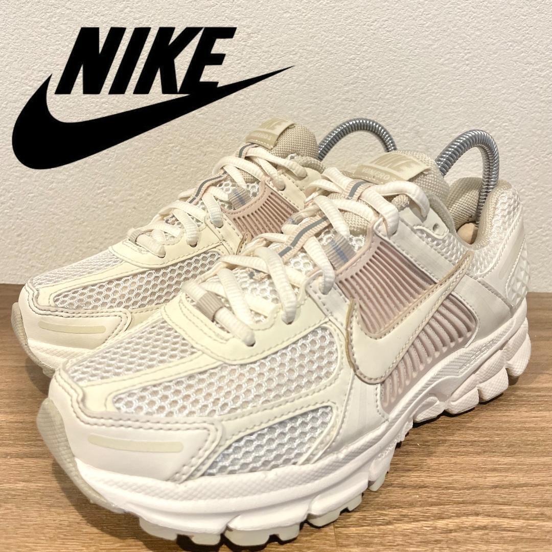 WMNS ZOOM VOMERO 5 "PALE IVORY SAND DRIFT" FQ6868-111 (ペールアイボリー/ペールアイボリー/サンドドリフト/ペールアイボリー)