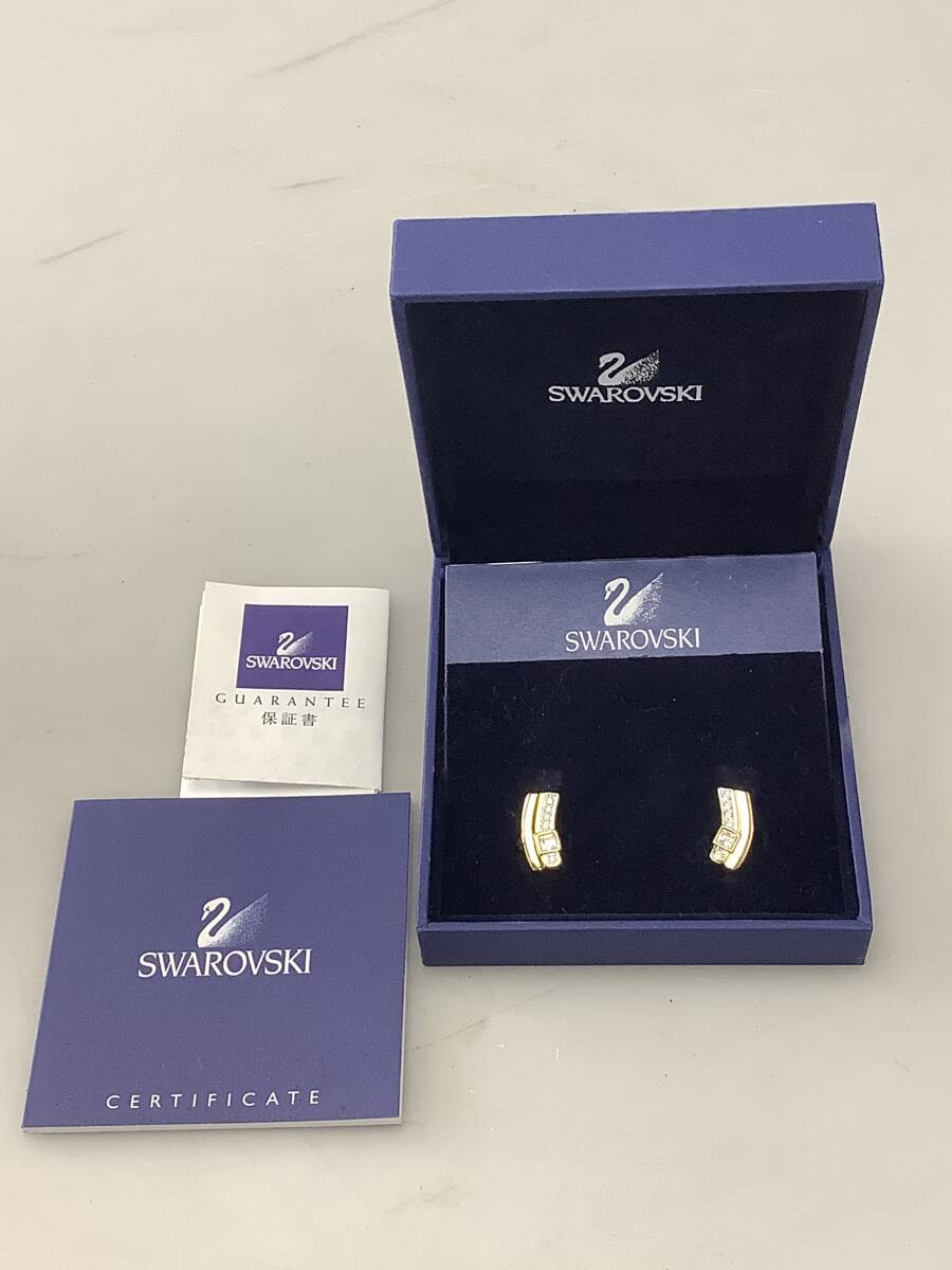 T0043 SWAROVSKI スワロフスキー カーブデザイン ゴールド レディース イヤリング 箱付き_画像1