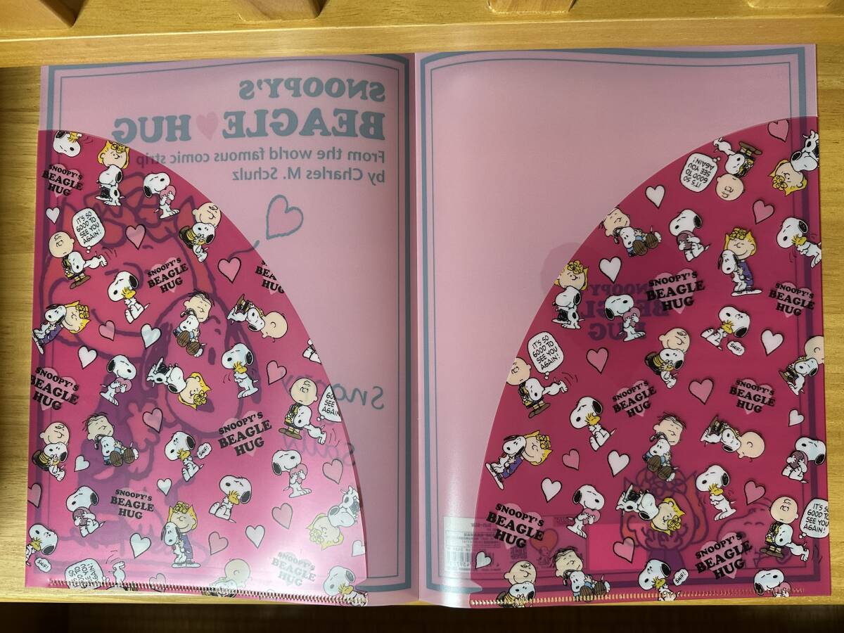 未使用★SNOOPY / スヌーピー 「SNOOPY’S BEAGLE HUG」イベント限定 A4サイズ ダブルポケットクリアファイル 3種セット★PEANUTS・ハグ_画像10
