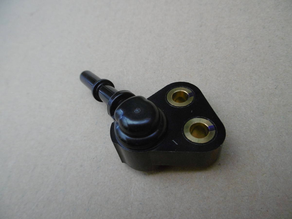 ■ トゥデイ ディオ チェスタ ジョルノ AF67 AF68 AF70 ■ 純正 新品 フューエル インジェクタジョイント 17560-GGL-J00 17560GGLJ00_画像4