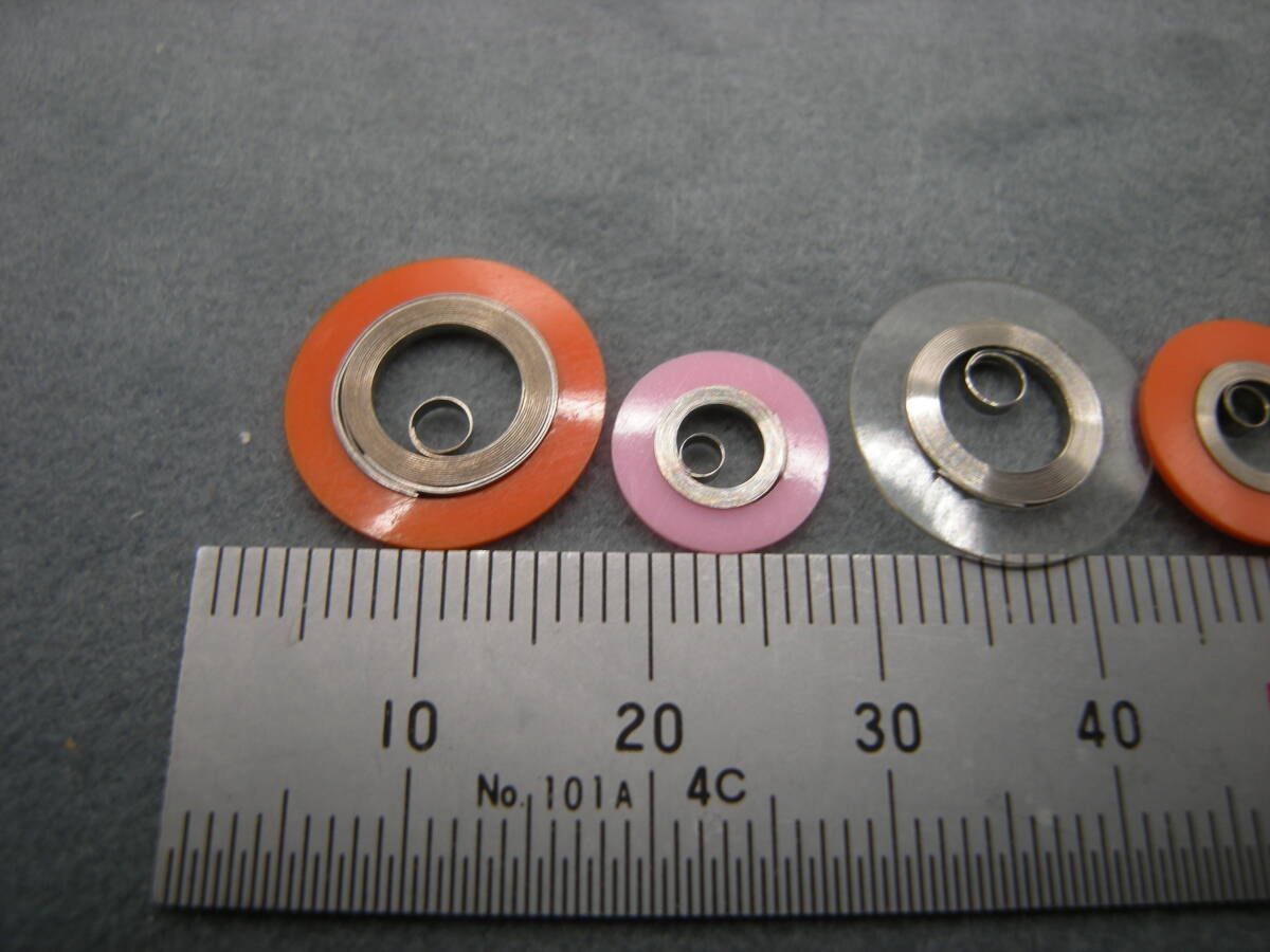 未使用品 ゼンマイ 全舞 色々 精工舎 シチズン等 3... 2010_画像2