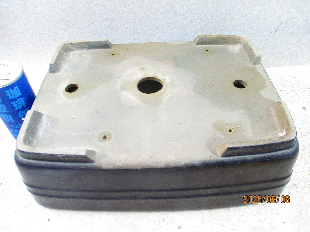 [讃岐屋緑兵衛] 盆栽鉢 銘有り 瑠璃釉長方鉢 31×23.5×9.5㎝ (C62805)※同梱包は「まとめて取引」手続厳守※送料明記＊説明必読_画像8