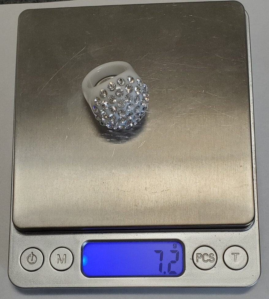 ラインストーン　プラスチック製　指輪　レディース　アクセサリー　14－14,5号　7,2g　美品_画像9