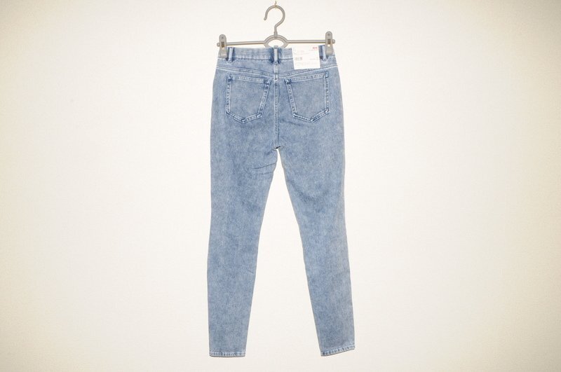 ユニクロ 新品タグ付き★未使用 ウルトラストレッチデニムレギンスパンツ レディース サイズL ユニクロ Gパンボトムス MM2024_画像2