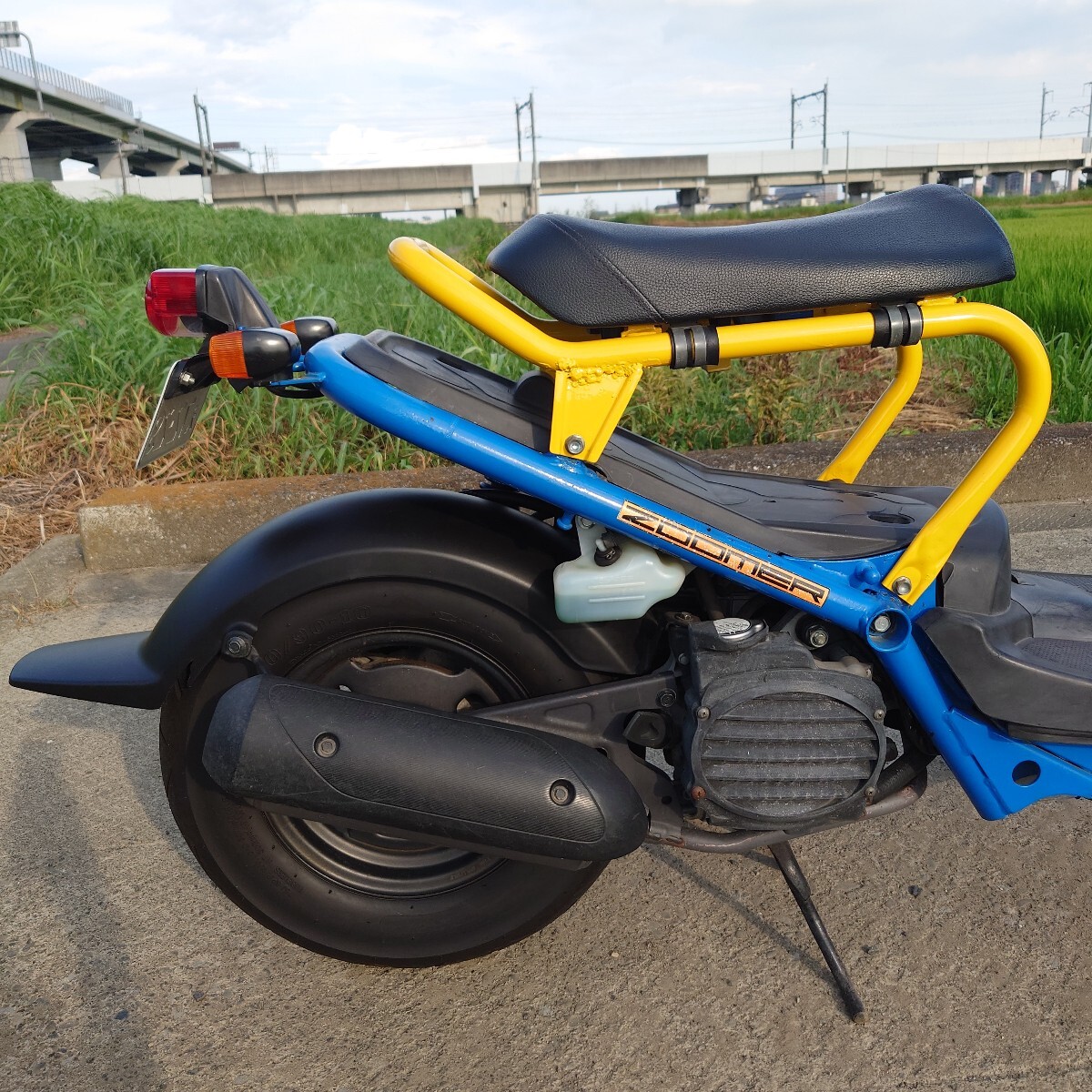 ホンダ ズーマー AF58 キャブ車 エンジン AF55E 実働保管品 始動動画 Yahoo!オークション -「ズーマー エンジン キャブ」(エンジン