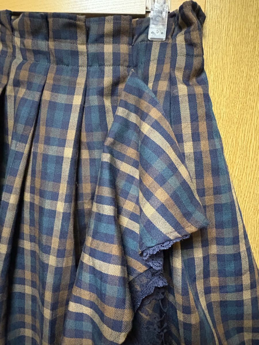 ★axes femme 紺 チェックラッフルスカート★_画像2